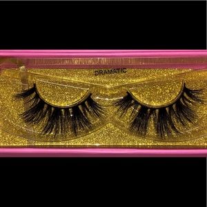 LUXURY MINK LASHES BY IMELDA